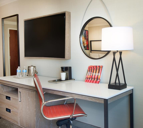 Bedroom 3, Holiday Inn Baltimore - Inner Harbor, Baltimore