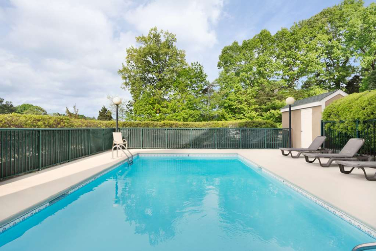 Sport & Beauty 3, Country Inn&Suites Radisson Burlington (Elon) Nc, Alamance