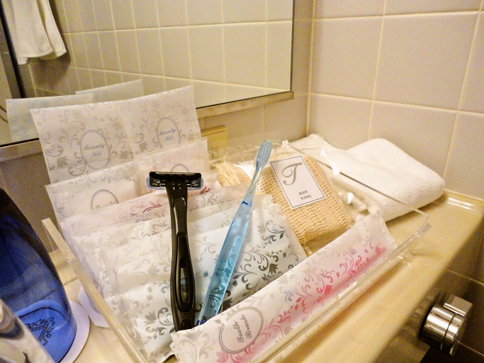 Bathroom 5, La Jolie Motomachi, Hakodate
