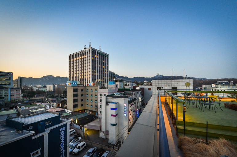 Others 3, Hostel Korea 11th-Chang Deok Gung, Jongno