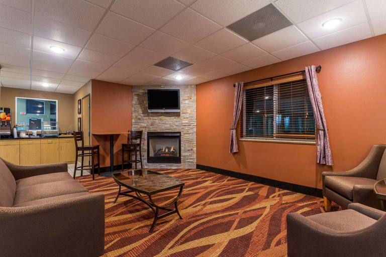 Public Area 3, AmericInn by Wyndham Boscobel, Grant