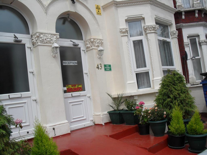 Stratford Hotel, London