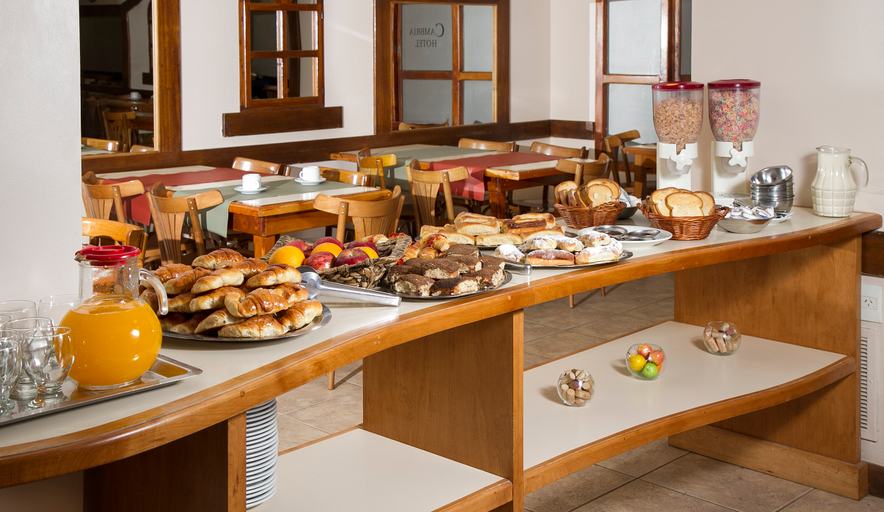 Food & Drinks 5, Cambria, Bariloche