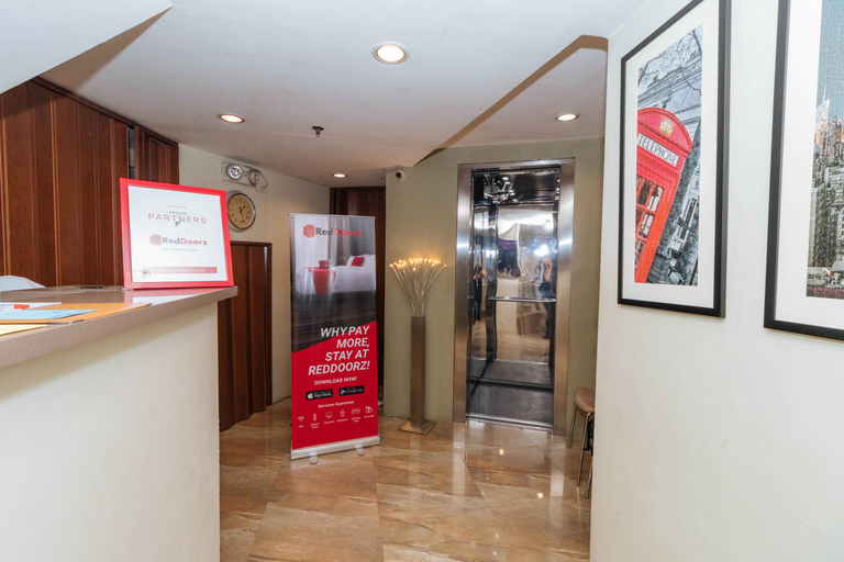 Public Area 2, RedDoorz @ EDSA Pasay, Pasay City