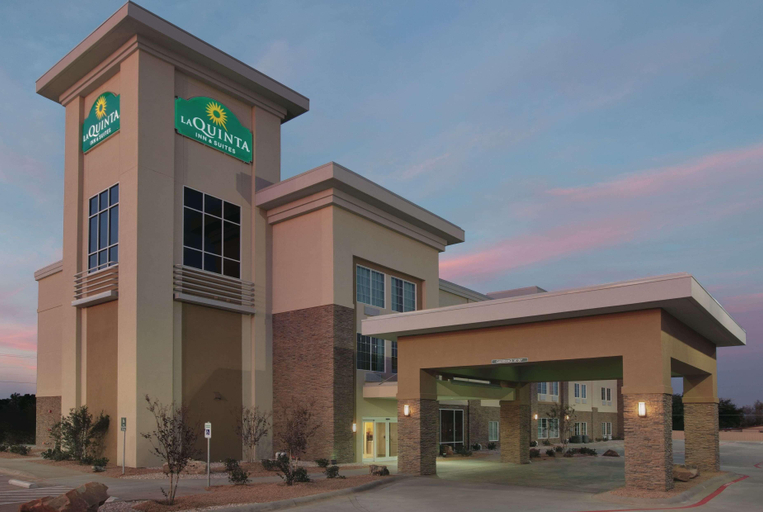 Exterior & Views 2, La Quinta Inn & Suites by Wyndham Andrews, Andrews