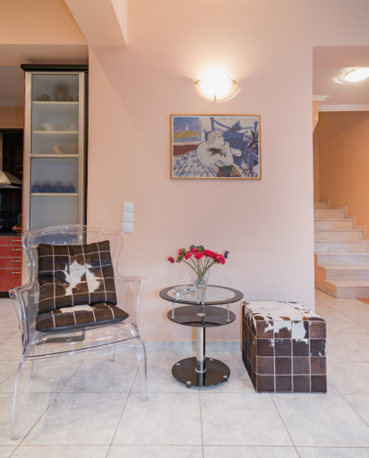 Public Area 4, Villa Status, Ionian Islands