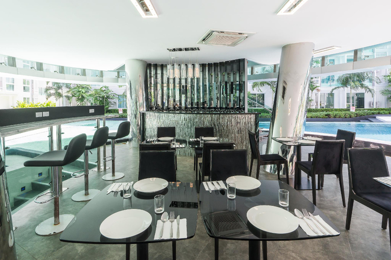 Food & Drinks 4, CCR by aha smartstay, Pattaya
