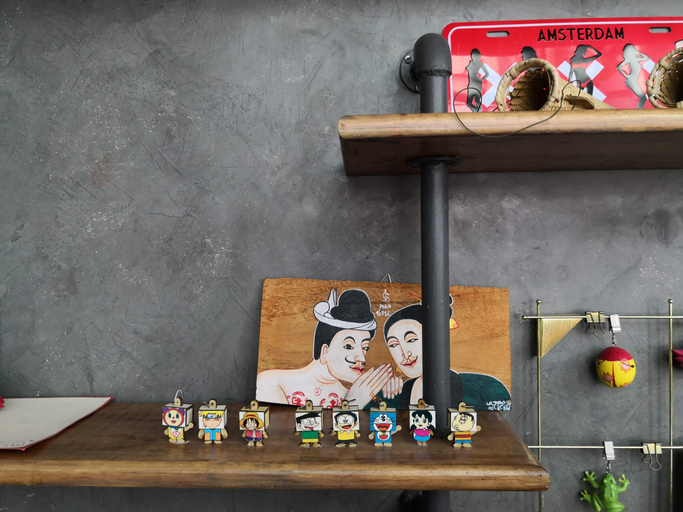 Food & Drinks 5, Asleep by Lantana, Pattaya