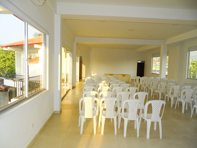 Food & Drinks 4, Alborada Melgar, Melgar