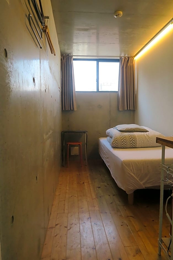 Bathroom 5, Kangaroo Hotel, Taitō