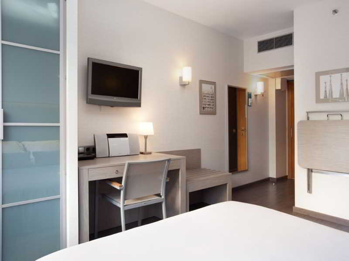 Exterior & Views 2, Aparthotel Silver, Barcelona