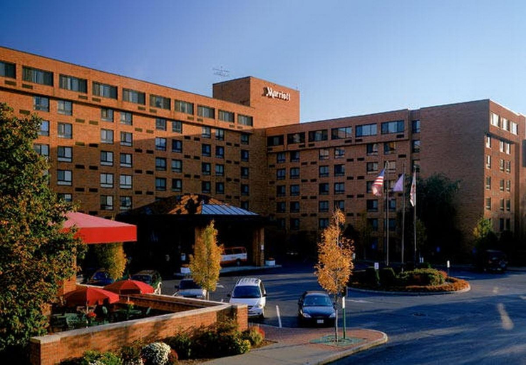 Exterior & Views 2, Marriott Albany, Albany