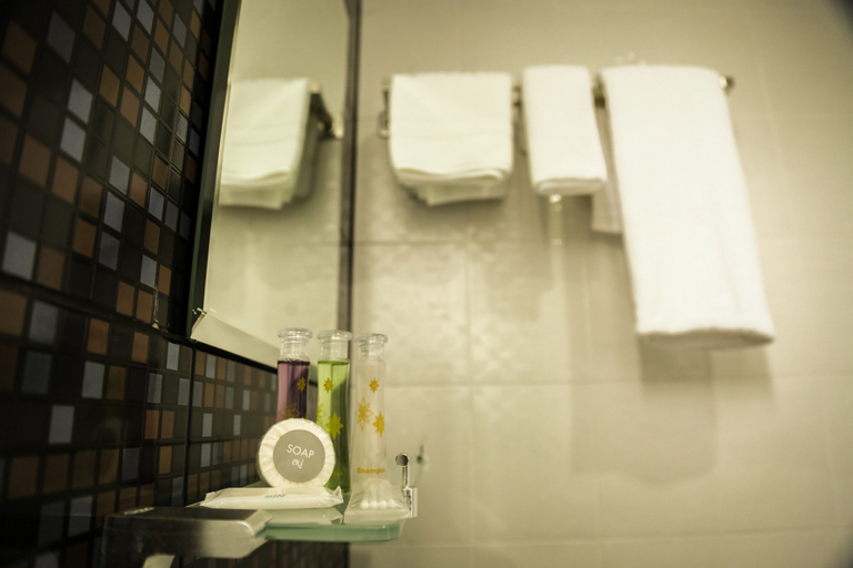 Bathroom 4, Blue Sky Residence Airport, Bang Phli