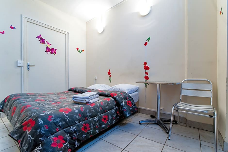 Bedroom 3, Ha Tel Des Andelys, Paris