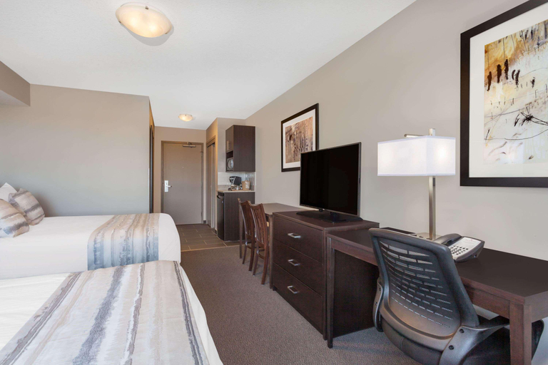 Bedroom 3, Ramada by Wyndham Grassland, Division No. 13