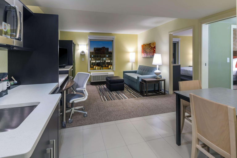 Bedroom 3, Home2 Suites Kansas City Downtown, Kansas City