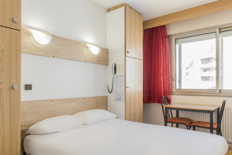 Bedroom 3, Kyriad Direct Grenoble, Isère