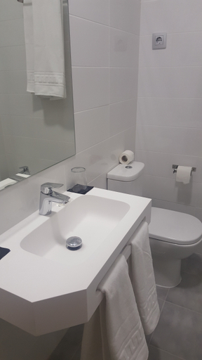 Bathroom 4, Portman, Murcia