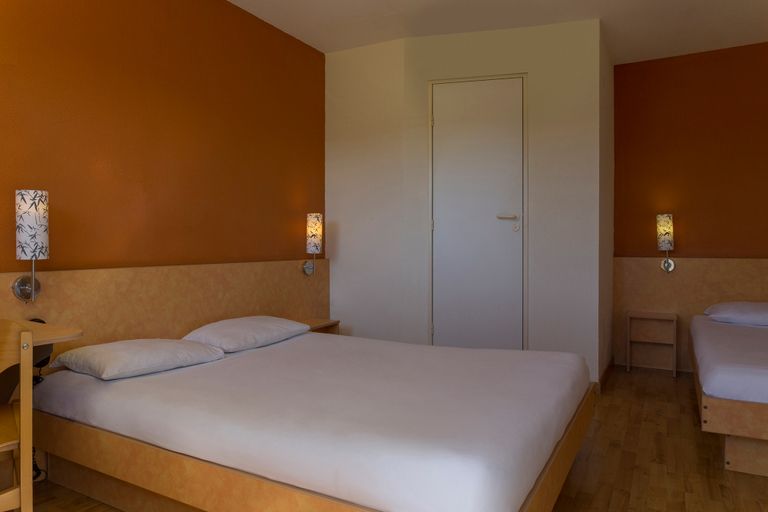 Bedroom 4, The Originals Access, Hôtel Tulle, Corrèze