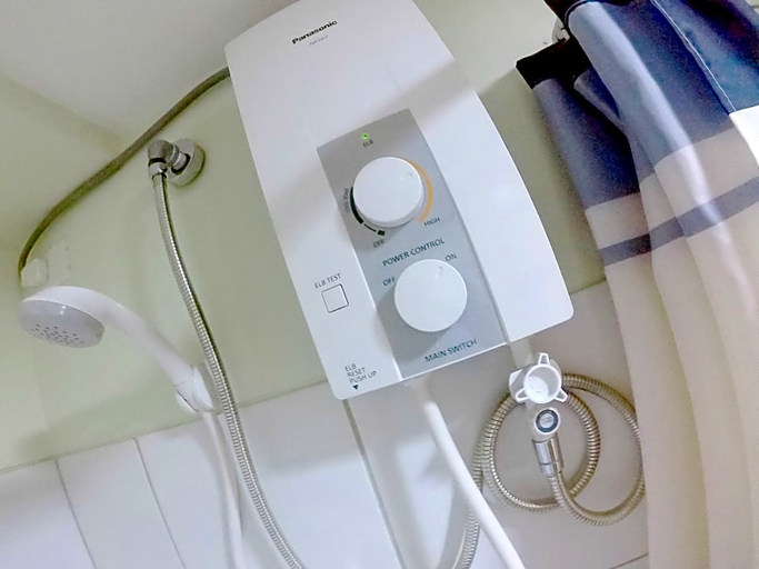 Bathroom 5, Studio Condo At Horizons 101, Cebu City