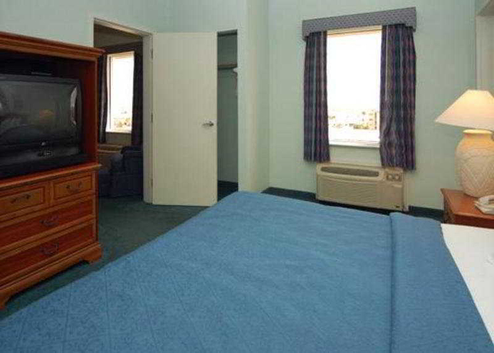 Bedroom 3, Quality Suites Cocoa Beach, Brevard