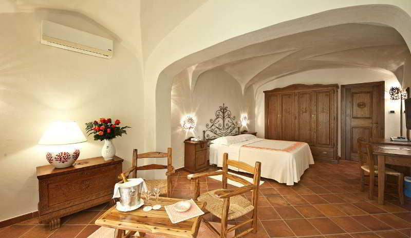 Bedroom 2, Hotel la Rocca Resort & Spa, Olbia-Tempio