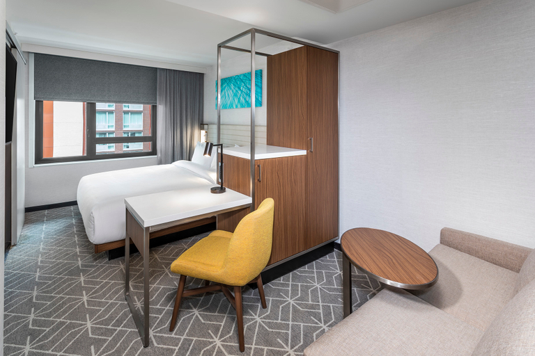 Bedroom, SpringHill Suites by Marriott New York Manhattan/T, New York