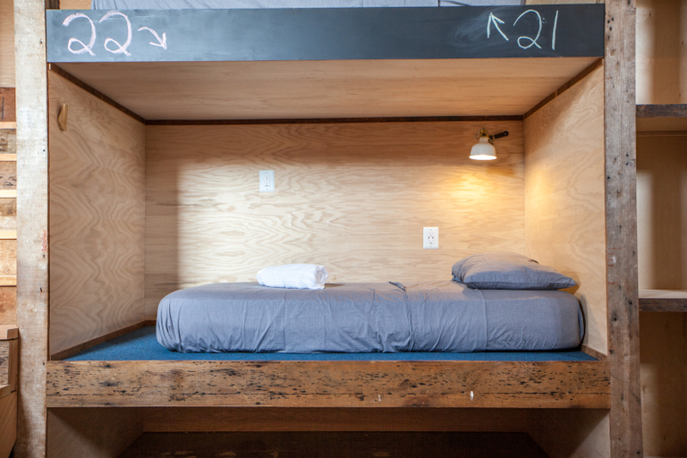 Bedroom 3, PodShare Hollywood, Los Angeles