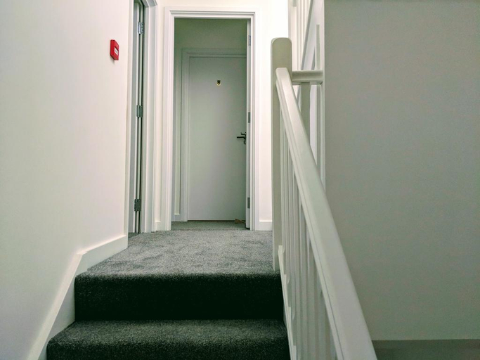 Public Area, Wembar Hotel, London