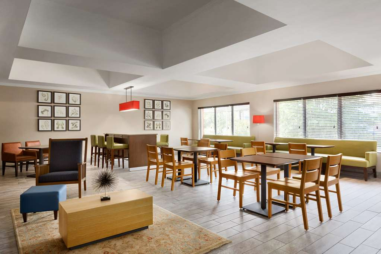 Public Area 2, Spark By Hilton Commerce, Ga, Banks