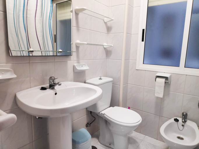 Bathroom 4, Revo Salinas 3000, Pontevedra