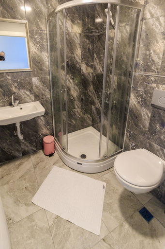 Bathroom 5, Nar Palace, Fatih