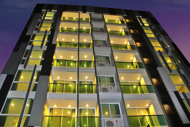 United Residence Ekamai Bangkok, Wattana
