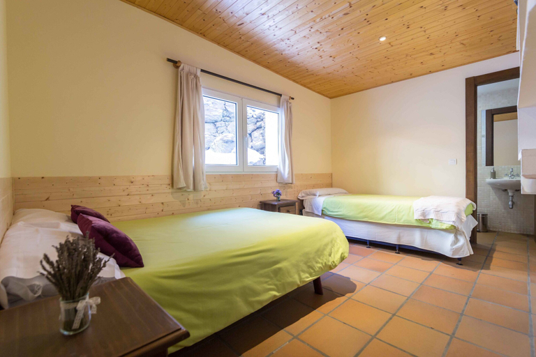 Bedroom 3, Hostal Yeti, Granada