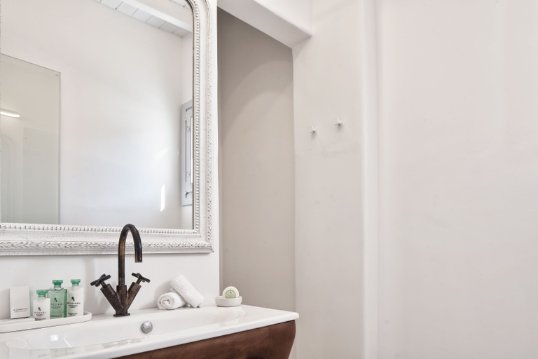 Bathroom 4, Katikies Villas Mykonos, South Aegean