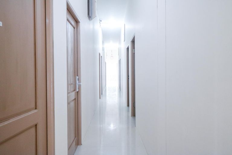 RedDoorz near Jalan Ahmad Yani Banjarmasin, Banjarmasin