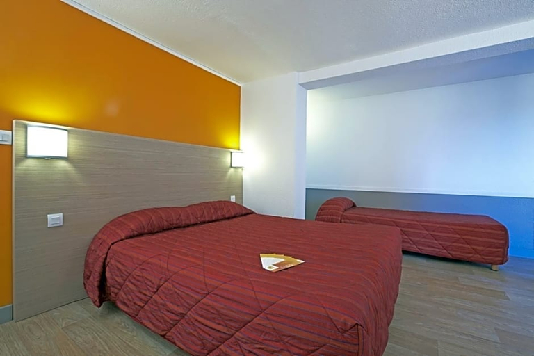 Bedroom 2, Premia Re Classe Calais Centre Gare, Pas-de-Calais
