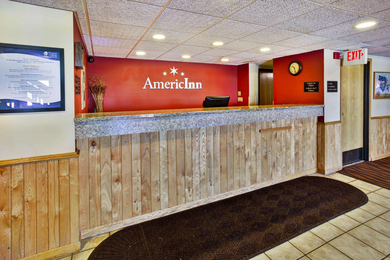 Public Area 2, AmericInn by Wyndham Baudette, Lake of the Woods