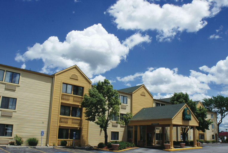 La Quinta Inn Kansas City North, Jackson