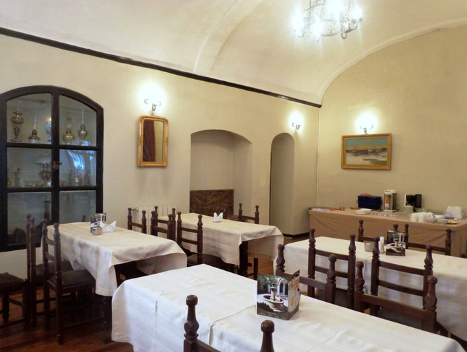 Food & Drinks 5, Colonial Hostal, Tomás Frías