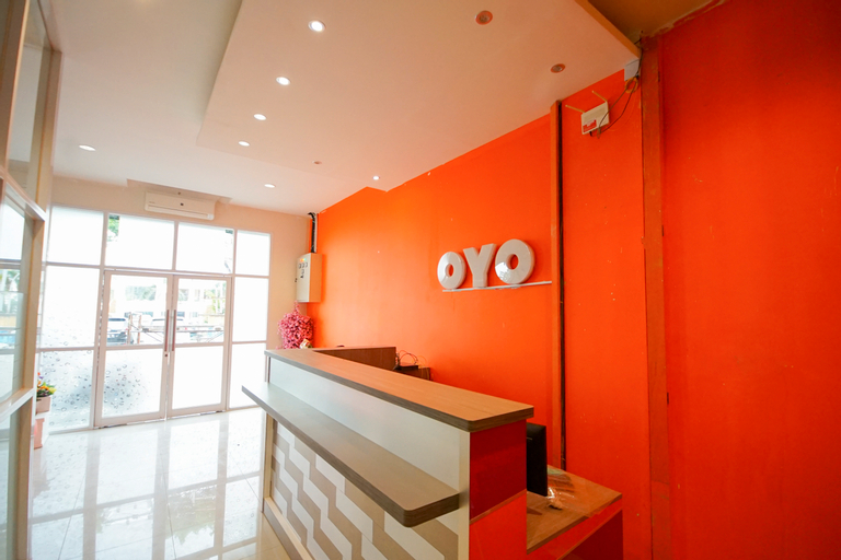 OYO 251 The Maximus Inn Hotel, Palembang