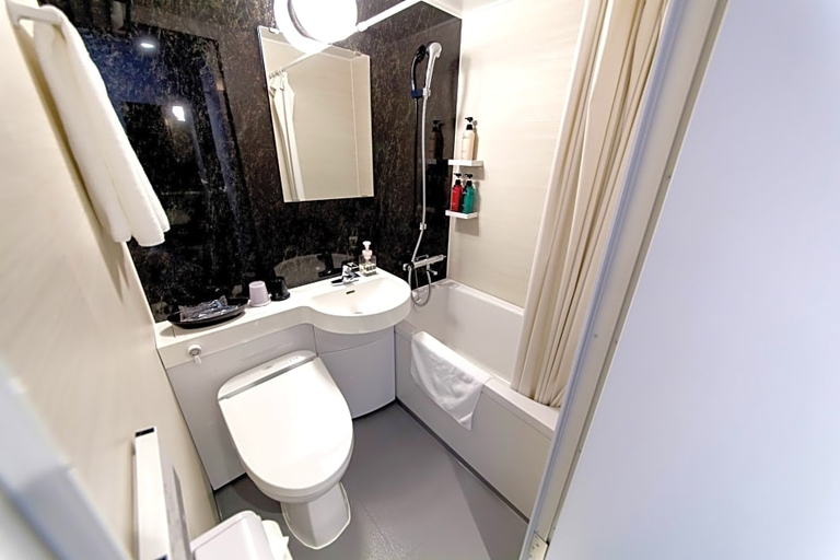 Bathroom 5, FP HOTELS South-Namba, Osaka