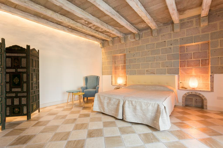 Bedroom 3, La Petite Maison, Oristano