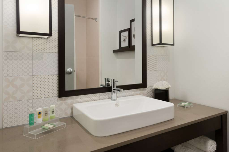 Bathroom 4, Country Inn & Suites by Radisson, Katy (Houston West), TX, Houston