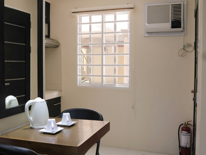 Bathroom 5, RedDoorz @ Grand Apartelle Hernan Cortes Cebu, Mandaue City