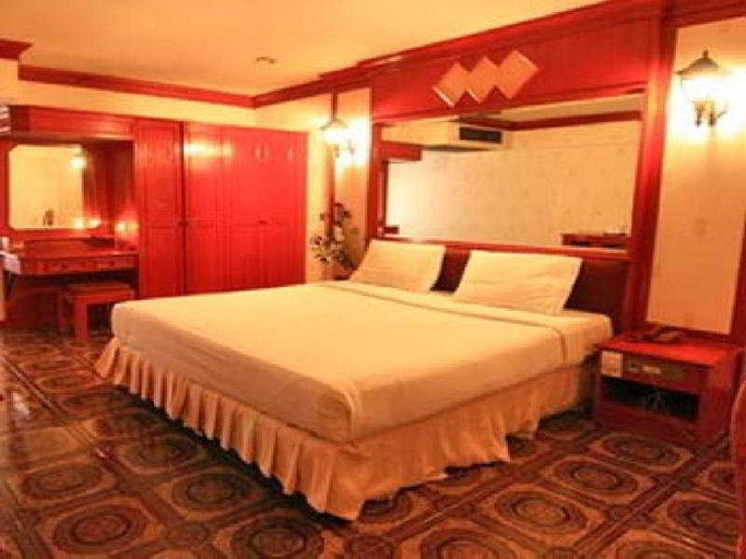 Bedroom 3, 13 Coins Tower Ratchada Hotel, Huai Kwang