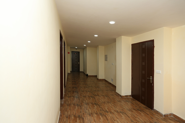 OYO 11952 Hotel Royal India, West