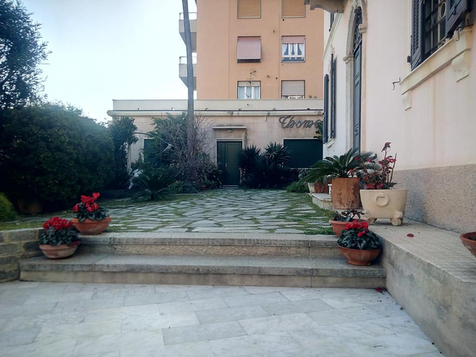 Exterior & Views 5, Villa Thomas, Imperia