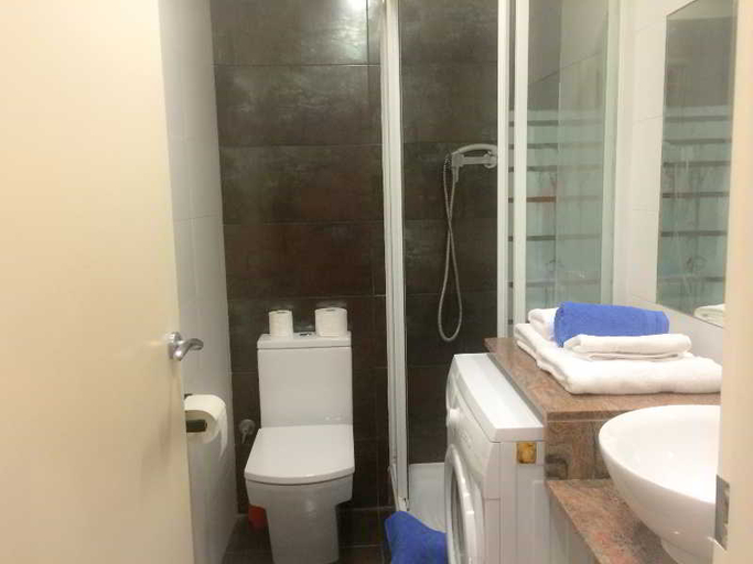 Bathroom 4, Barcelona City Apartment, Barcelona