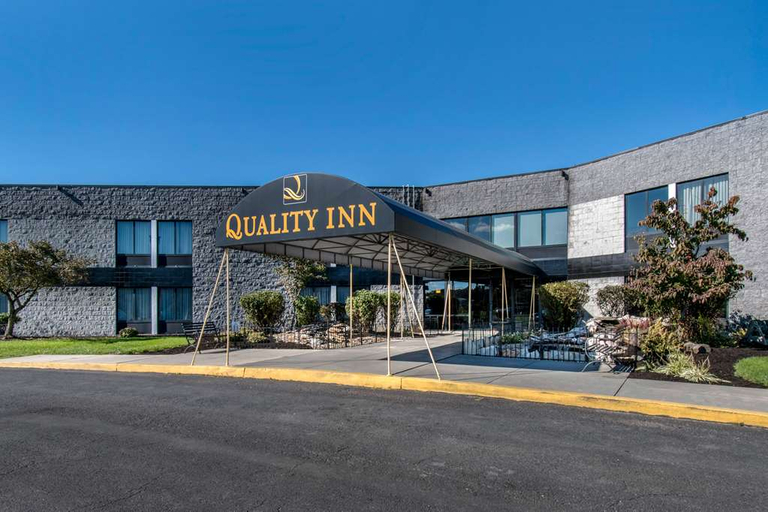 Exterior & Views 1, Appalachian Hotel, Cumberland